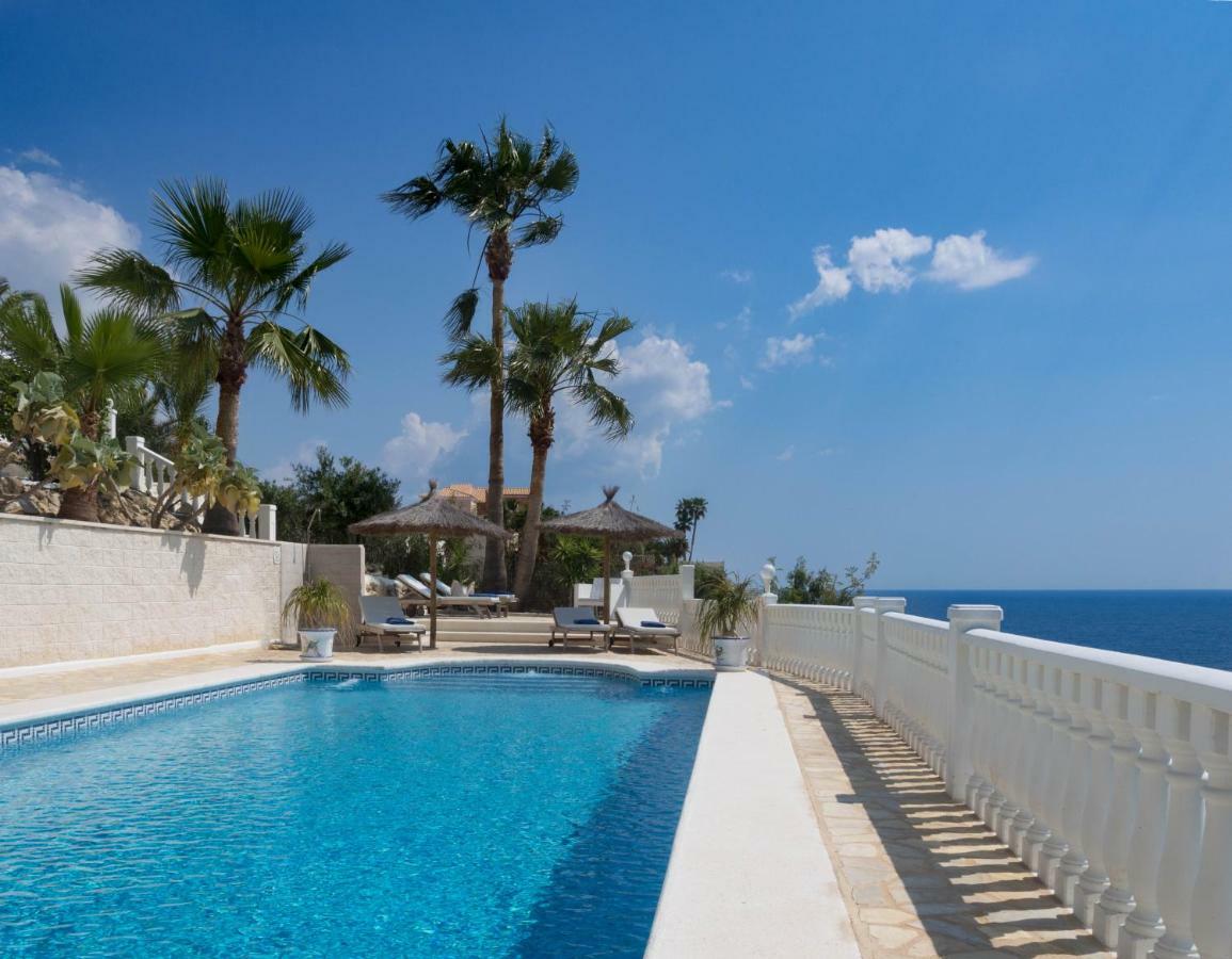 Frontline villa, five star deluxe El Campello Exteriör bild