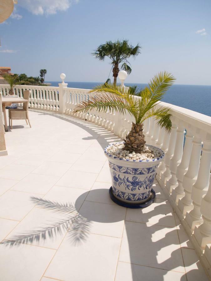Frontline villa, five star deluxe El Campello Exteriör bild